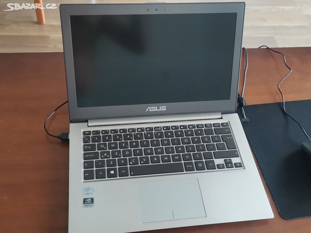 Asus Zenbook 13" Core i7, 6Gb, SSD256Gb